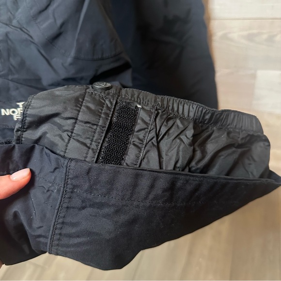 The North Face Hyvent Freedom Snow Pants Black 
Women’s XL - Picture 6 of 13